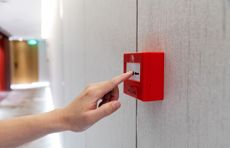 Bedrijfsschadeverzekering na brand: hoe u uw onderneming beschermt tegen stilstand