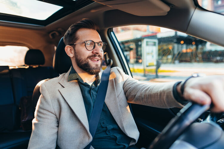 Wat betekenen rijhulpsystemen voor uw autoverzekering?